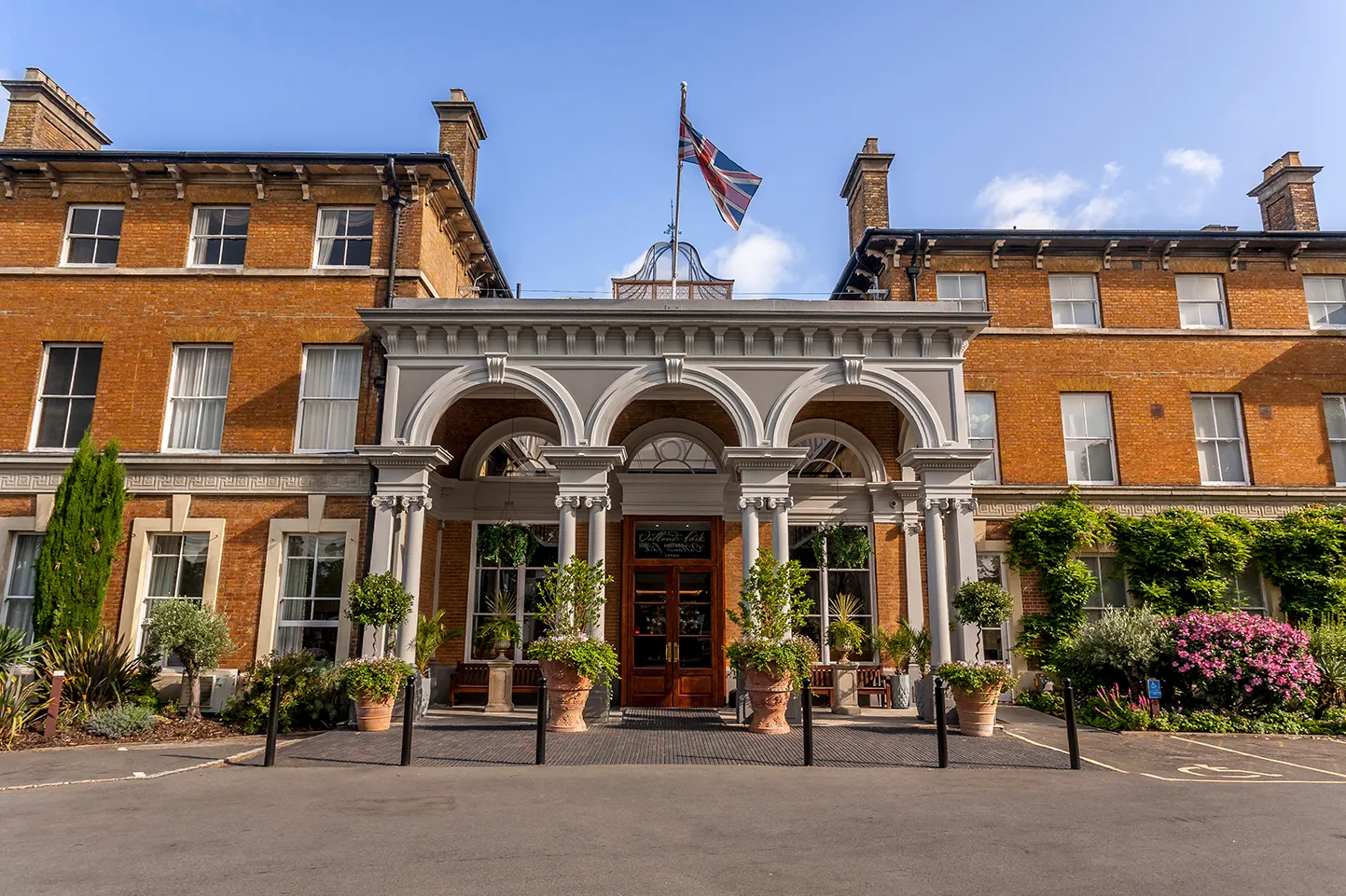 Oatlands Park Hotel in Weybridge, United Kingdom