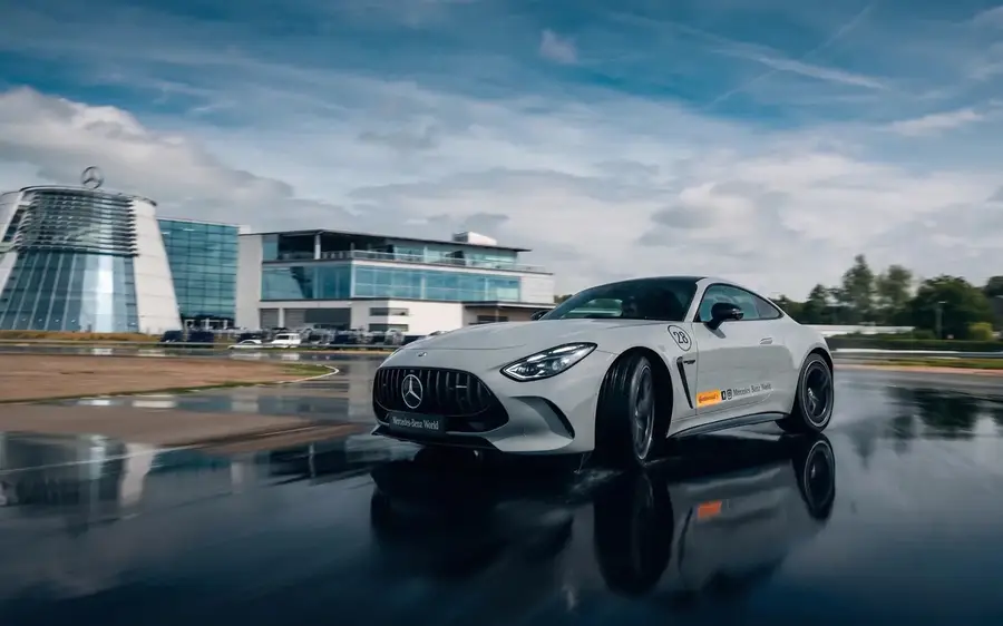 Mercedes-Benz World, Weybridge