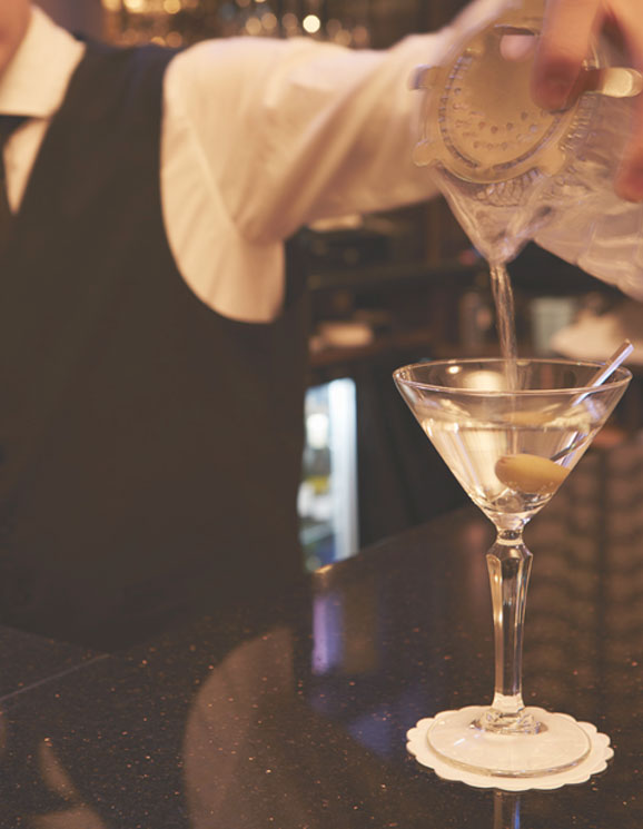Bar Cocktail waiter